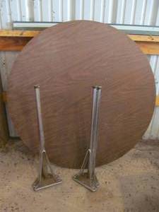 lot 40 image: vintage table