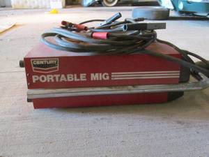 lot 46 image: portable welder