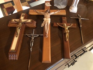 lot 114 image: Religious Items