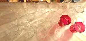lot 118 image: Lot of Glass Lamp Shades