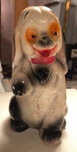 lot 142 image: Figurine Lot with a Chalkware Dog