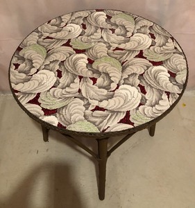 lot 144 image: Vintage Decorative Floral Top  Table