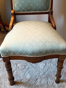 lot 5 image: Petite Victorian Walnut Chair