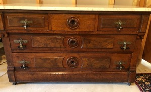 lot 186 image: Victorian Vintage Marble Top Dresser