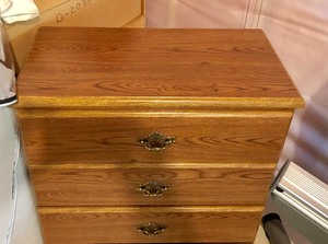 lot 187 image: Four Drawer Dresser