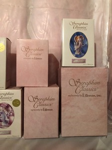 lot 191 image: Lot of Seraptum Classic Figureines