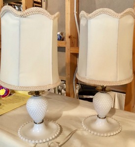 lot 194 image: Lot of Vintage Lamps