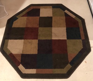 lot 274 image: Beaulieu Home Fashions Rug Set