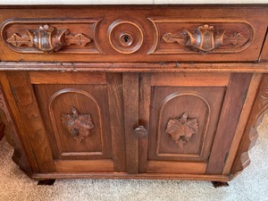 lot 48 image: Victorian Walnut  Commode