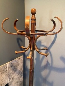 lot 67 image: Wooden Coat Rack