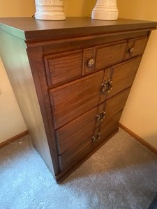 lot 79 image: Two Dressers