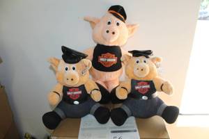 lot 56 image: Lot of (3) Harley-Davidson Pig Plush Toys