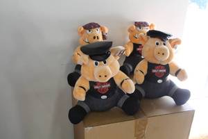 lot 58 image: Lot of (4) Harley-Davidson Pig Plush Toys