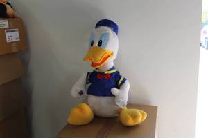 lot 36 image: Disneys Mickey & Pals Daffy Duck Plush Toy 30
