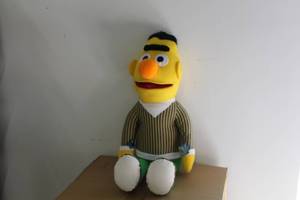lot 29 image: Sesame Street Bert Plush Toy 30
