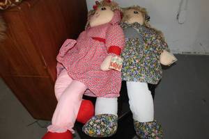 lot 100 image: Lot of (2) Huggable Lovable Rag Dolls