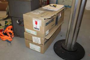 lot 11 image: Lot of (1-12 Box) Lights 24