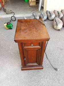 lot 43 image: Night Stand With Onboard Power Outlet