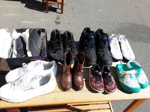 lot 45 image: Lot Of Assorted Family
