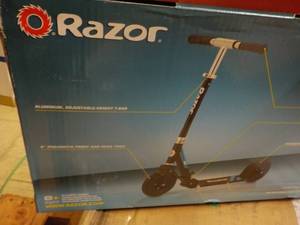 Razor A5 Air Scooter...