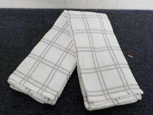 2 Sets of  Dish Towels from Bed Bat...
