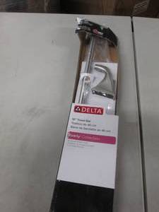 lot 78 image: Delta 18 inch Towel Bar Everly  Col...