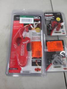 lot 84 image: 3 Ridgid Cutters...