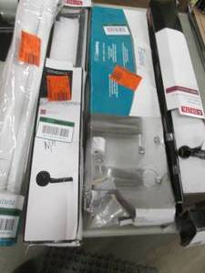 lot 206 image: 4 Assorted Towel Bar Products...