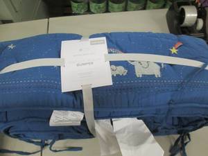 lot 246 image: Pottery Barn Preston Muslin Bumper ...