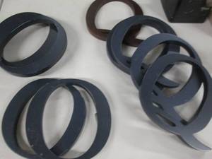 lot 262 image: Q & Os Wall Letters...