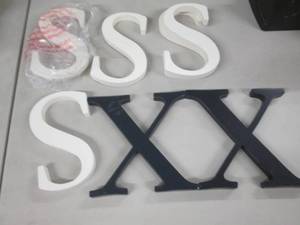 lot 263 image: S & Xs Wall Letters...