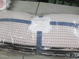 lot 289 image: Pottery Barn Emily & Meritt Mini Do...