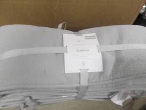 lot 300 image: Pottery Barn Matelase Bumper Retail...