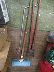 lot 112 image: Vintage Post Hole Digger, Vintage I...