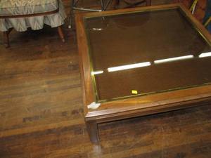 lot 172 image: Table With Glass Top 36X36X14.5...