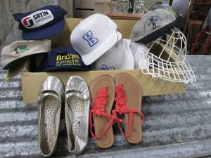 lot 184 image: Box of Various Hats, Hat Cleaning M...