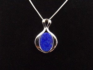 lot 3 image: .925 Sterling Silver Inlayed Lapis Lazuli Pendant Necklace