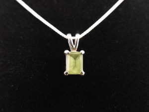 lot 11 image: .925 Sterling Silver Emerald Cut Peridot Pendant Necklace
