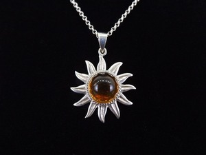 lot 15 image: .925 Sterling Silver Amber Cabochon Sunflower Pendant Necklace