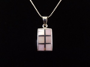 lot 23 image: .925 Sterling Silver Inlayed Pink Mother of Pearl Shield Pendant Necklace