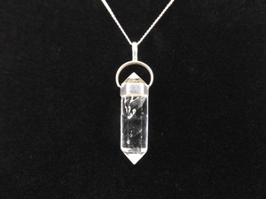 lot 29 image: .925 Sterling Silver Natural White Sapphire Healing Crystal Pendant Necklace