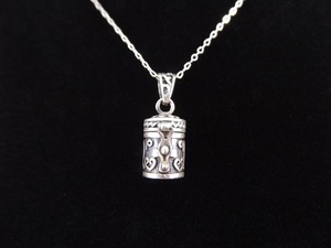 lot 37 image: .925 Sterling Silver Medicine Box Pendant Necklace