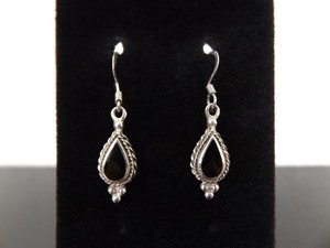 lot 89 image: .925 Sterling Silver Inlayed Black Onyx Dangle Hook Earrings