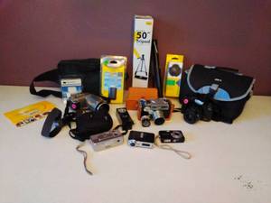 lot 62 image: Collection of Cameras & Camera Equipment