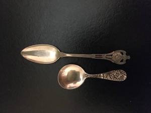 lot 6 image: Two Sterling Silver Spoons