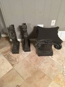 lot 112 image: Three Pieces of Stoneware Decor