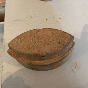 lot 140 image: 2 SAD Irons