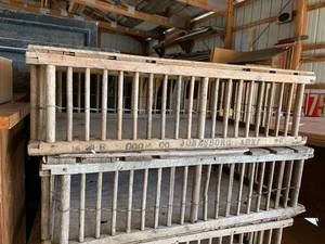 lot 58 image: 1 Set Chicken Crates - Oak - 35 x 23 12 x 10