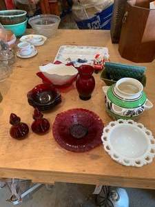 lot 168 image: Misc. Glassware