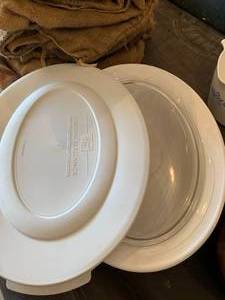 lot 179 image: Misc Glassware